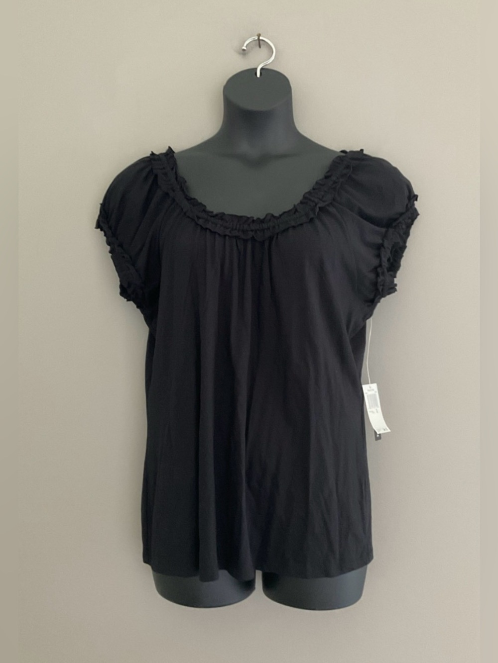 Chelsea & Theodore, NWT, Black Ruffle Blouse